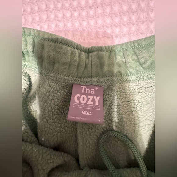 TNA Aritza Joggers - Picture 3 of 3